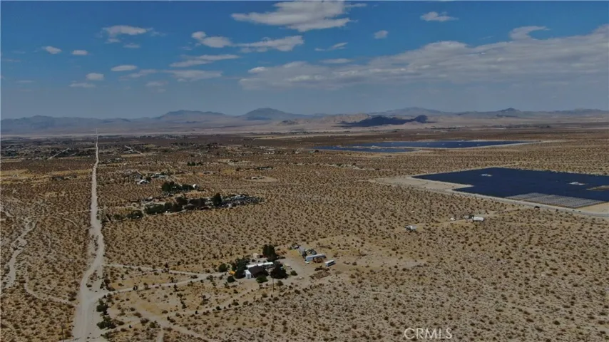 8001 Fairlane Road, Lucerne Valley, California 92356