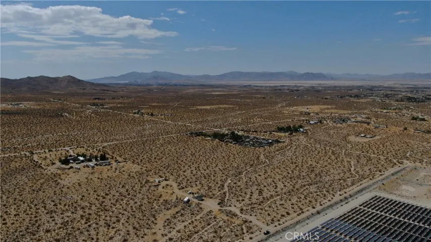 8001 Fairlane Road, Lucerne Valley, California 92356