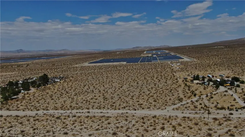 8001 Fairlane Road, Lucerne Valley, California 92356