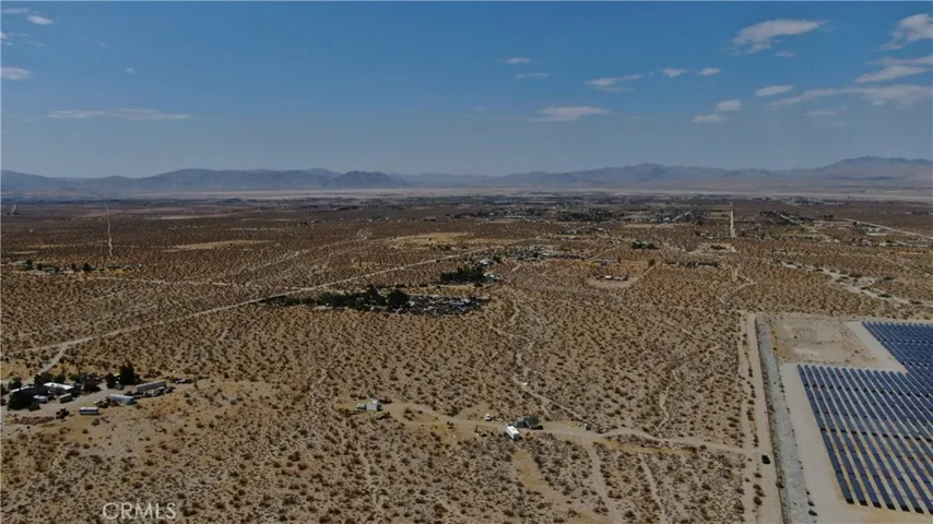 8001 Fairlane Road, Lucerne Valley, California 92356