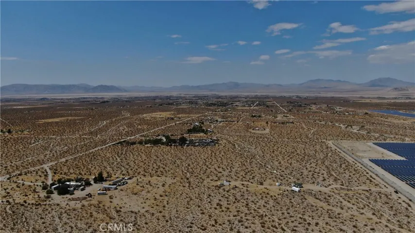 8001 Fairlane Road, Lucerne Valley, California 92356