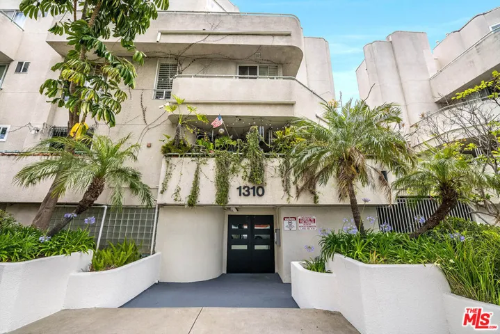 1310 N Detroit Street 206, Los Angeles, California 90046