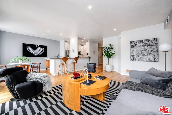 1310 N Detroit Street 206, Los Angeles, California 90046
