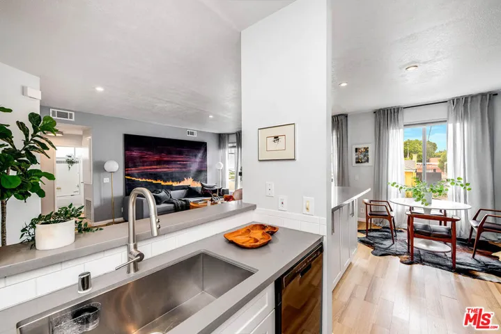 1310 N Detroit Street 206, Los Angeles, California 90046