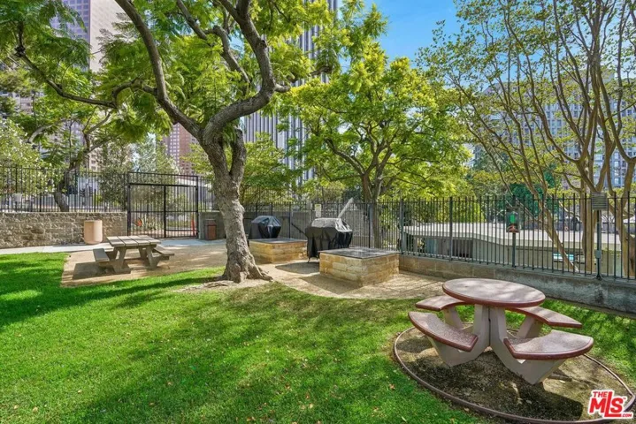 800 W 1st Street 2805, Los Angeles, California 90012