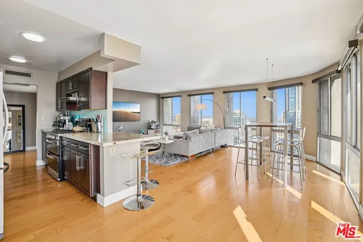 800 W 1st Street 2805, Los Angeles, California 90012