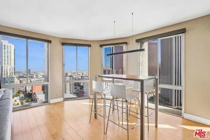 800 W 1st Street 2805, Los Angeles, California 90012