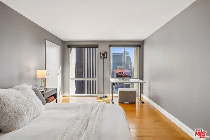 800 W 1st Street 2805, Los Angeles, California 90012