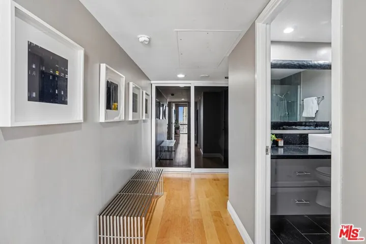 800 W 1st Street 2805, Los Angeles, California 90012