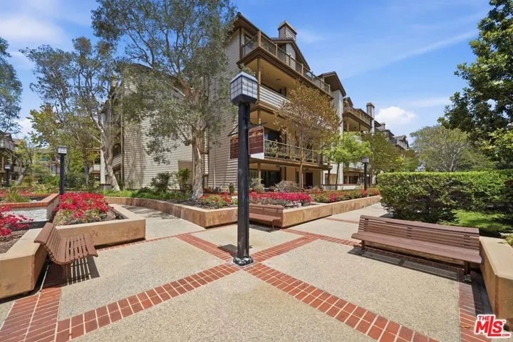 2559 Plaza Del Amo 213, Torrance, California 90503
