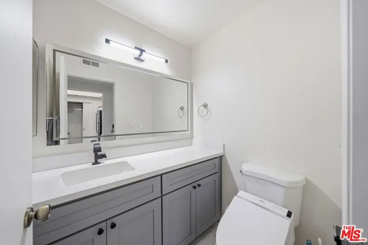 2559 Plaza Del Amo 213, Torrance, California 90503