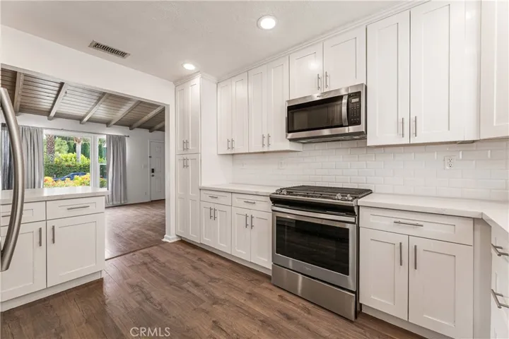 16601 Valerio Street, Los Angeles, California 91406