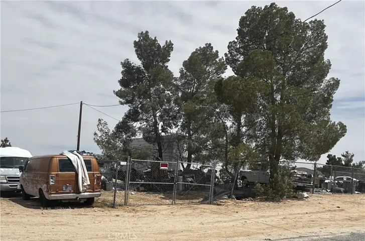 1341 Landers, Landers, California 92285