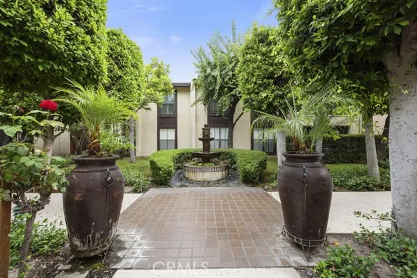 585 W Duarte, Arcadia, California 91007