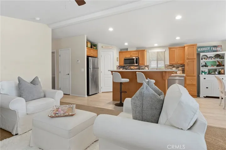 1424 Glengrove, Corona, California 92882