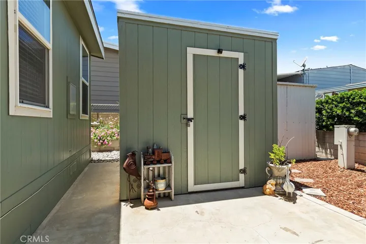 1424 Glengrove, Corona, California 92882