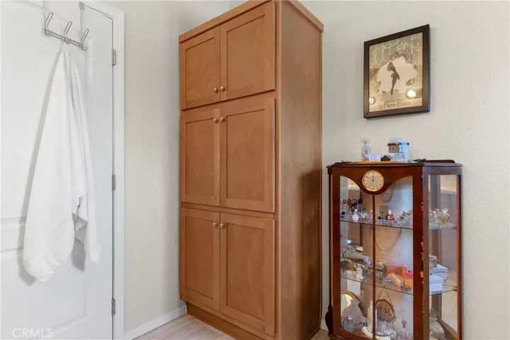 1424 Glengrove, Corona, California 92882