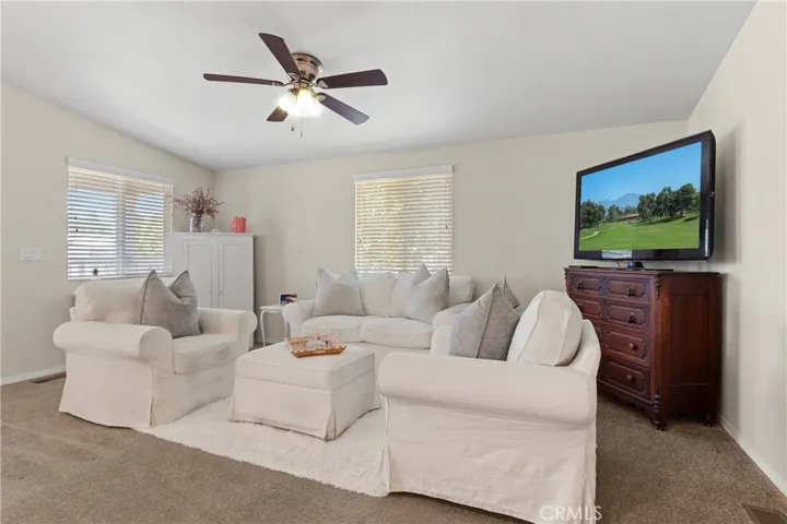 1424 Glengrove, Corona, California 92882