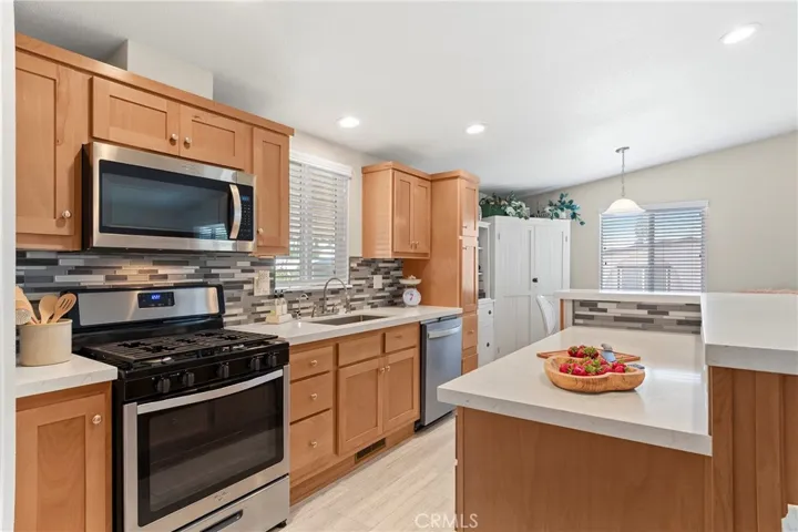 1424 Glengrove, Corona, California 92882