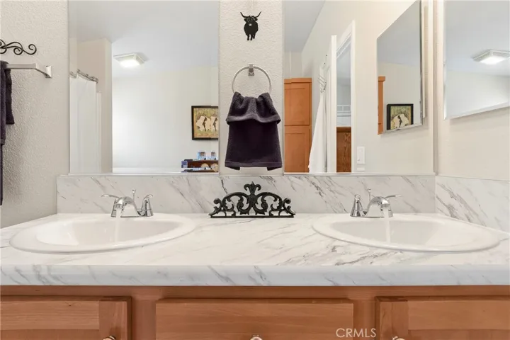 1424 Glengrove, Corona, California 92882