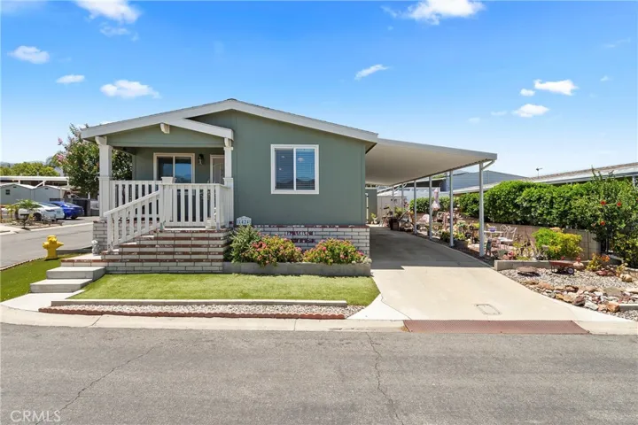 1424 Glengrove, Corona, California 92882