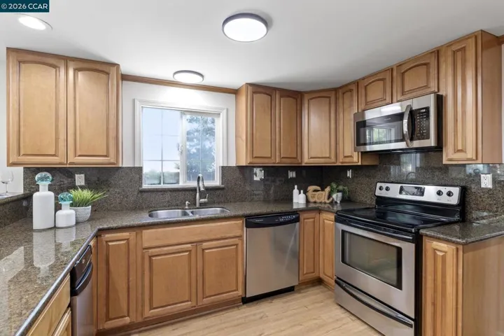 7527 Blue Fox Way, San Ramon, California 94583