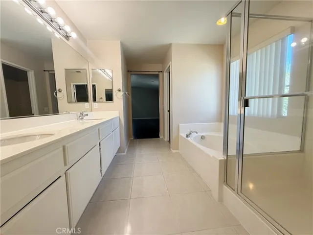 6569 Gladiola, Corona, California 92880