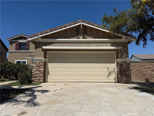 6569 Gladiola, Corona, California 92880