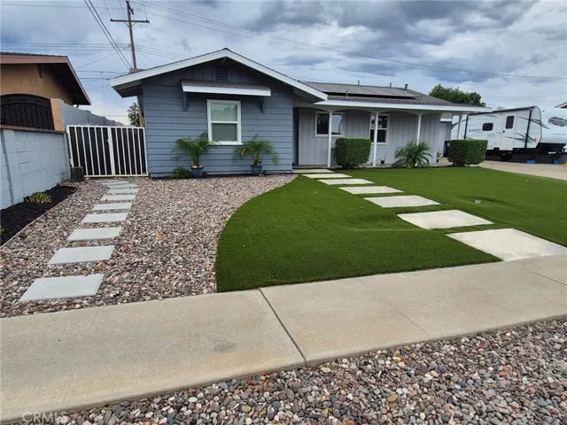 6831 Park, Rialto, California 92376