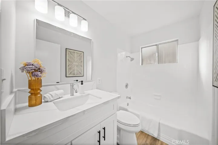 4571 Loganlinda, Yorba Linda, California 92886
