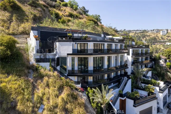 8144 1/2 Gould, Los Angeles, California 90046