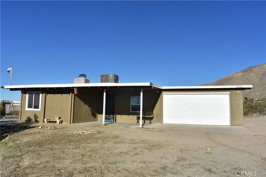 20511 Memory, Apple Valley, California 92308 — photo 4