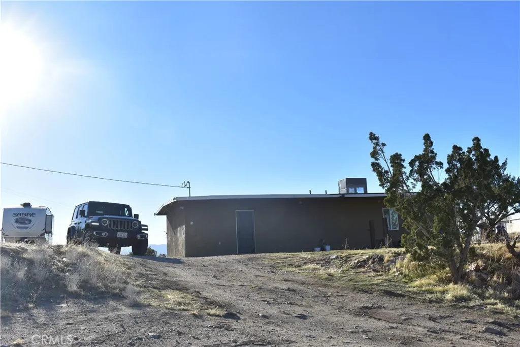 20511 Memory, Apple Valley, California 92308 — photo 5