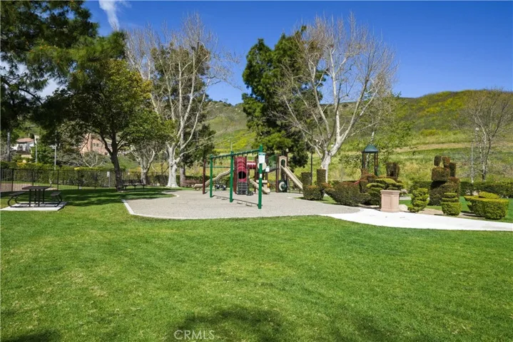 19808 Winged Foot, Porter Ranch, California 91326