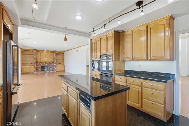 19808 Winged Foot, Porter Ranch, California 91326