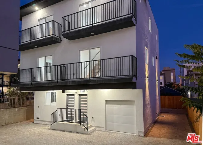 5340 1/2 Denny Avenue, North Hollywood, California 91601