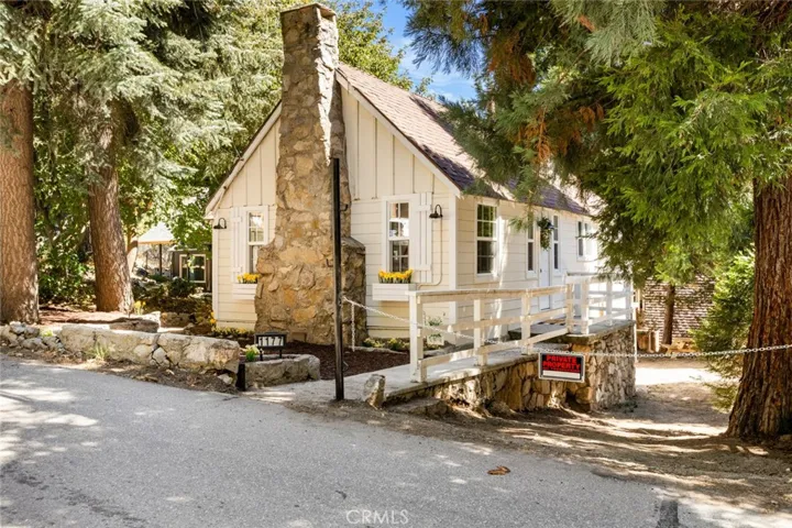 1177 Bear Springs Road, Rimforest, California 92378