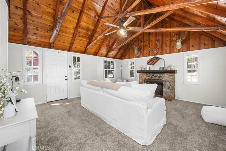 1177 Bear Springs Road, Rimforest, California 92378