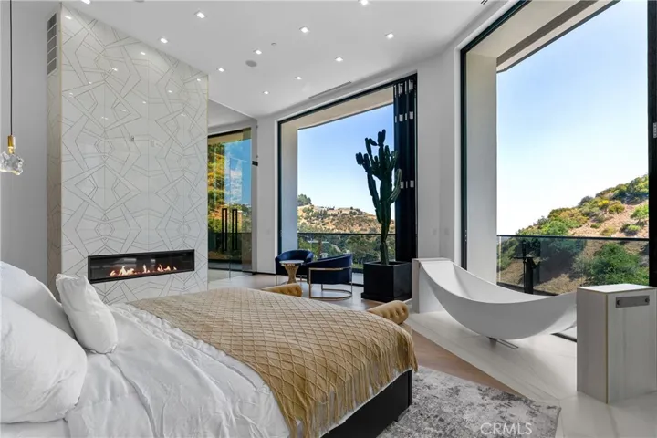 8144 Gould, Los Angeles, California 90046