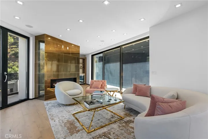 8144 Gould, Los Angeles, California 90046