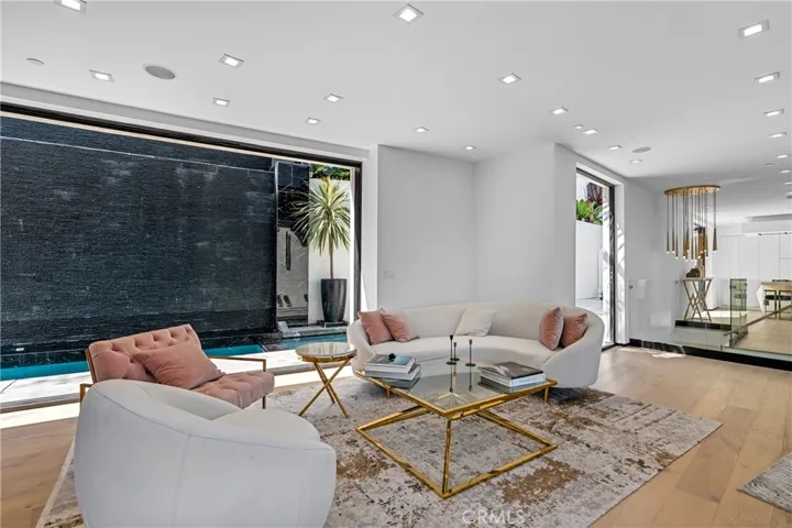 8144 Gould, Los Angeles, California 90046