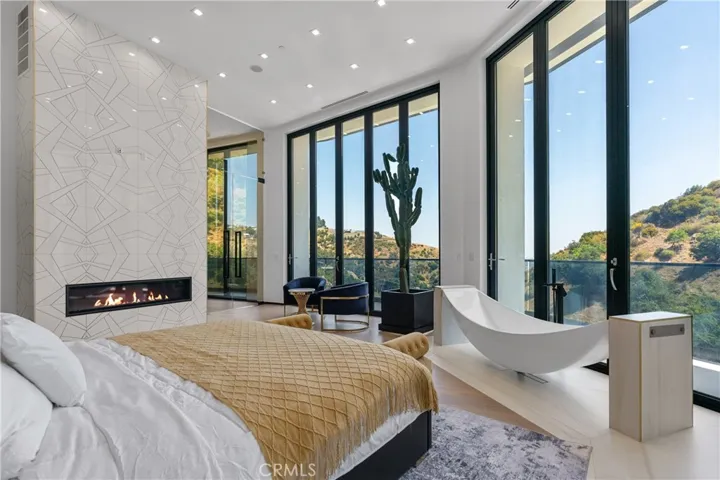 8144 Gould, Los Angeles, California 90046