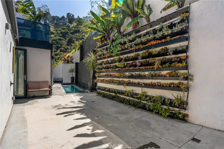 8144 Gould, Los Angeles, California 90046