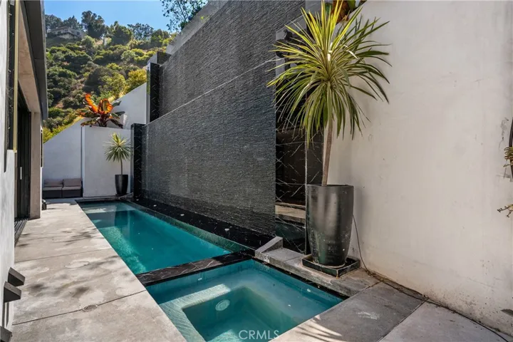 8144 Gould, Los Angeles, California 90046