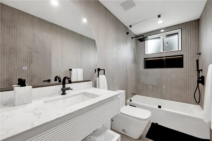 12413 Nedra, Los Angeles, California 91344