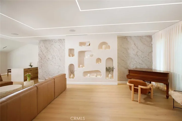 12413 Nedra, Los Angeles, California 91344