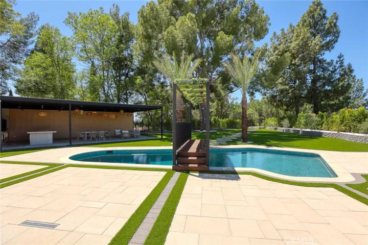 12413 Nedra, Los Angeles, California 91344