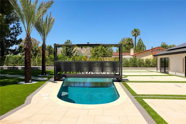 12413 Nedra, Los Angeles, California 91344