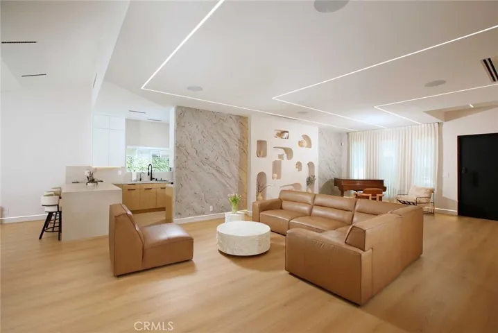 12413 Nedra, Los Angeles, California 91344