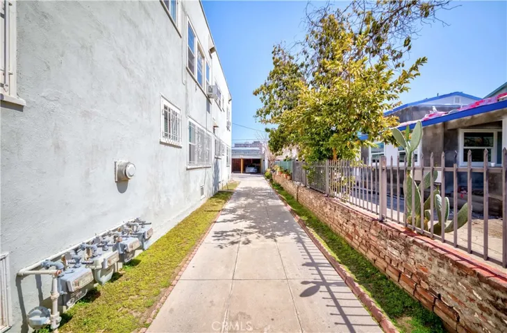 1308 1/2 S Van Ness Avenue, Los Angeles, California 90019